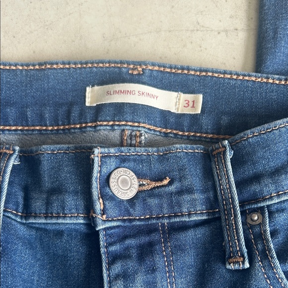 Levi's Women's Skinny Jeans - Dark Blue - Picture 2 of 4